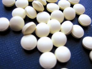 کیک های آلوده به تهران رسید