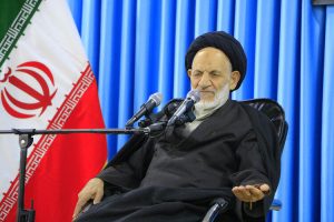 جنجال پیشگویی های امام جمعه بیرجند از روی تقویم