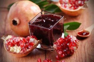 طرز تهیه رب انار خانگی