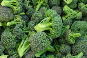 عوارض آلودگی هوا را با کدام غذا‌ها خنثی کنیم؟