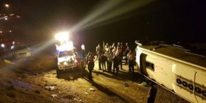 واژگونی اتوبوس مشهد ـ بندرعباس با ۳۸ کشته و مصدوم