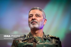 فرمانده کل ارتش به کرج سفر می‌کند