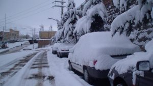 برف و باران در راه البرز