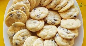 طرز تهیه شیرینی کشمشی