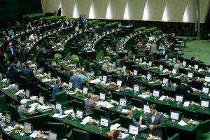 نماینده تهران: با پیک جدیدی از کرونا پس از سفرها روبرو می‌شویم