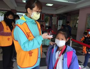 همسایه چین چگونه از مهلکه کرونا گریخت؟