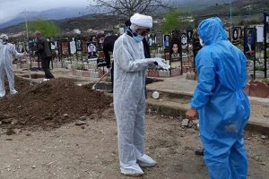 آخوندهایی که به خاطر کرونا از قم فرار کردند