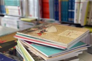 پایان مهر و دانش آموزان بی کتاب !