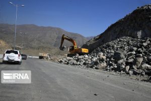 بخشی از آزاد راه شمالی کرج زیربار ترافیک می رود