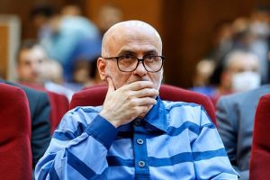 محکومیت اکبر طبری به ۳۱ سال حبس و توقیف اموال