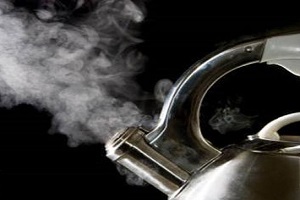 آب کتری و سماور را هرگز دوبار نجوشانید