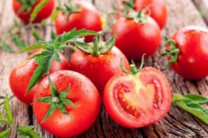 گوجه فرنگی پخته مفیدتر است یا خام؟