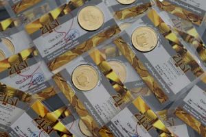 آخرین قیمت ها از بازار طلا و ارز / ۲۵ اردیبهشت