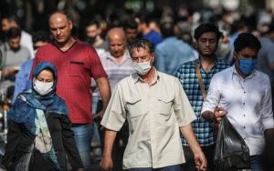 استاندار تهران: ماسک زدن از در خانه اجباری می‌شود