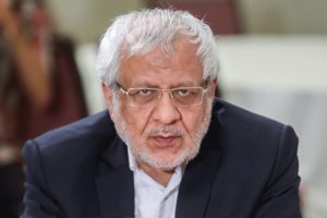 سیدحسن خمینی نمی‌آید؛ احمدی نژاد می‌تواند و هوادار هم دارد!