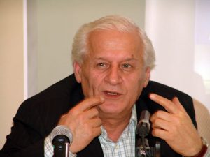 اکبر عالمی بر اثر ابتلا به کرونا درگذشت