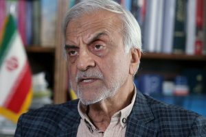 همین ذوالنوری زودتر از بقیه با آمریکایی ها دست می‌دهد