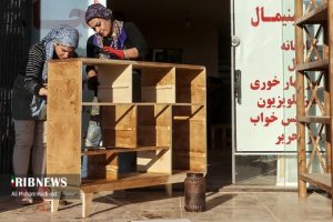 دختران نجار شیرازی؛ همتی ستودنی در تولید