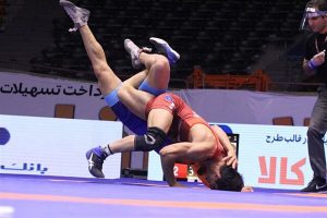 قهرمان کشتی ایران، زیر پرچم کانادا رفت