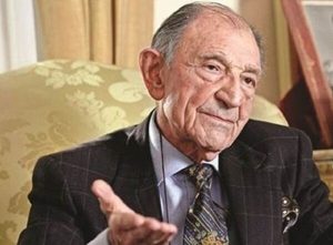 اردشیر زاهدی ۹۱ ساله به کرونا مبتلا شد + عکس