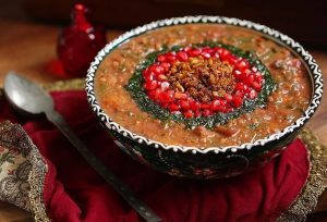 طرز تهیه آش انار ویژه شب یلدا