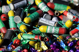 کشف بیش از ۱۹۵ هزار عدد انواع مواد محترقه در فردیس