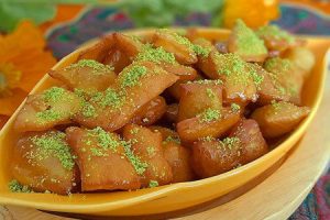 طرز تهیه گوش فیل؛ شیرینی خوشمزه و پرطرفدار
