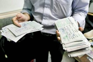 جزئیاتی از حذف دفترچه های بیمه و چگونگی نسخه نویسی الکترونیک