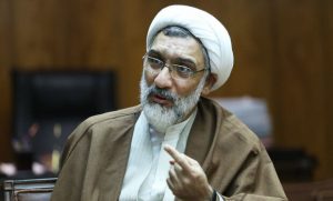 پورمحمدی: رئیسی وارد صحنه نشود انتخابات به دور دوم می‌کشد