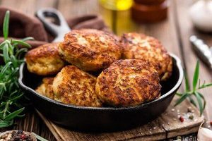 طرز تهیه کوکوی مرغ؛ غذایی راحت و خوشمزه
