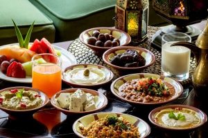 افطار تا سحر چه غذاهایی بخوریم/ چگونه تشنه نشویم