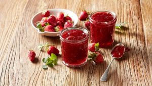 طرز تهیه مربای توت فرنگی