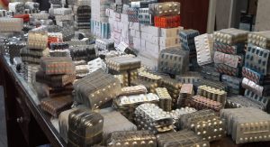 توقیف کامیون حامل داروی خارج از شبکه توزیع