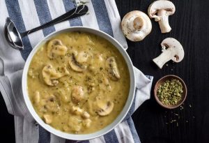 طرز تهیه سس قارچ | یک چاشنی خوشمزه برای همبرگر و پاستا