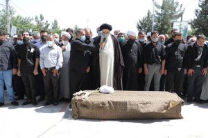 پیکر آیت الله رزاقی در کرج تشییع و به خاک سپرده شد