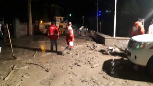 امدادرسانی به روستای سیل زده کلها در جاده چالوس