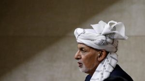 اشرف غنی افغانستان را ترک کرد