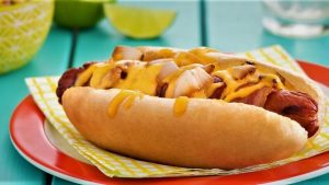 چگونه خوردن یک هات داگ ۳۶ دقیقه از طول عمر کم می‌کند؟