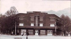 عمل به سنت وقف نام لیستـر را زنده نگه داشت