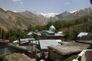 تخریب دیوار بقعه امامزاده سید ضیاء الدین (ع) طالقان در دست بررسی است