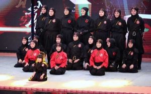 نمایش جالب دختران نینجا مقابل رئیس جمهور
