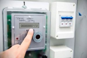 هر کیلو وات برق مشترکان پرمصرف ۸۲۰ تومان حساب می‌شود