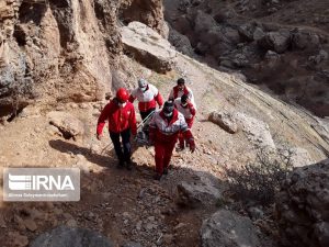 هفت طبیعت گرد ارتفاعات دیزین نجات یافتند