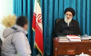 یک تبعه ژاپنی و ۲ پیرو فرقه بهائیت در کرج به دین مبین اسلام مشرف شدند