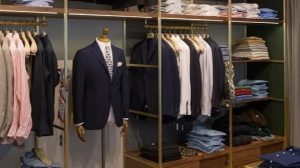 فروشندگان پوشاک قاچاق، سه برابر قیمت جنس جریمه می‌شوند