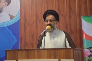 امام جمعه: املاک قولنامه ای در فردیس مشکل ساز شده است