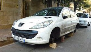 سرقت لاستیک ۲۰ خودرو در کرج