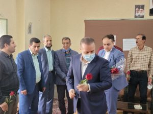 معلمین کماکان از گروه های مرجع و مورد اعتماد مردمند