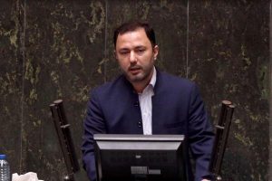 تیم اقتصادی دولت پاسخگوی تورم اخیر باشد