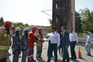 مانور سرخ پوشان کرج در بازدید رئیس آتش نشانی مشهد + تصاویر